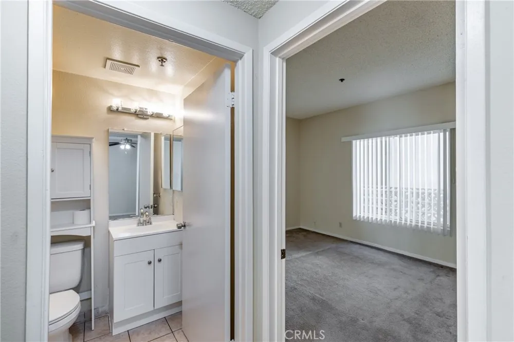 2915 Montrose Avenue #430 Glendale, CA 91214