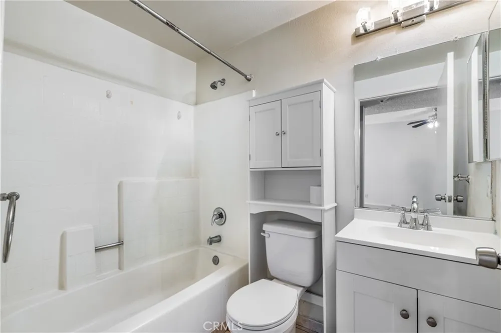 2915 Montrose Avenue #430 Glendale, CA 91214