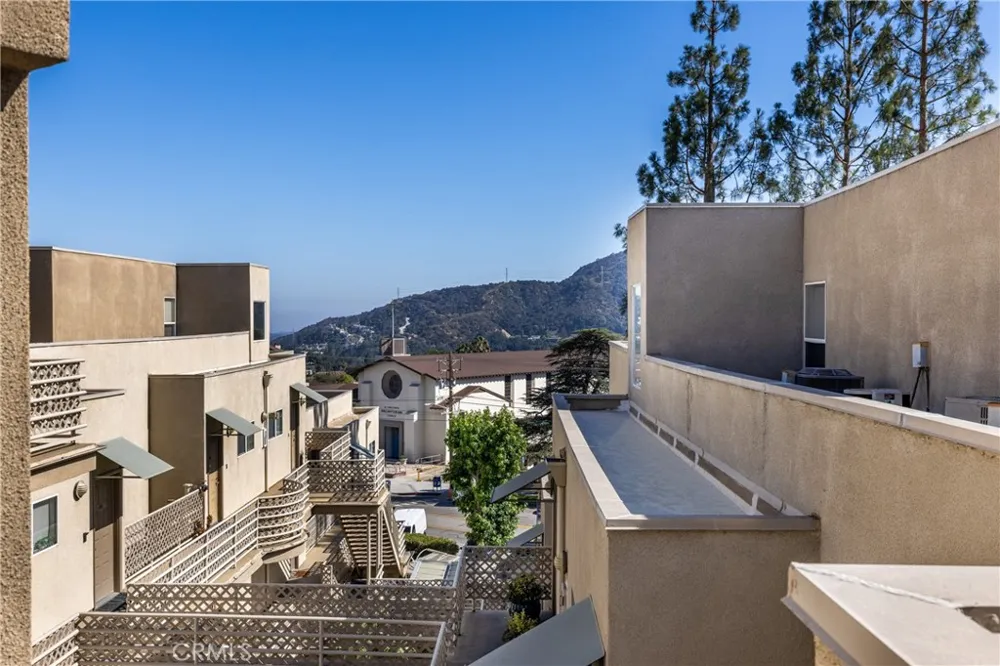 2915 Montrose Avenue #430 Glendale, CA 91214