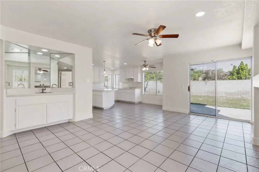 20516 Marcus Riverside, CA 92508