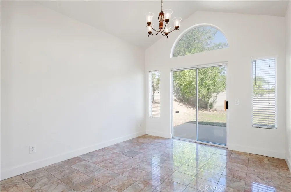 20516 Marcus Riverside, CA 92508