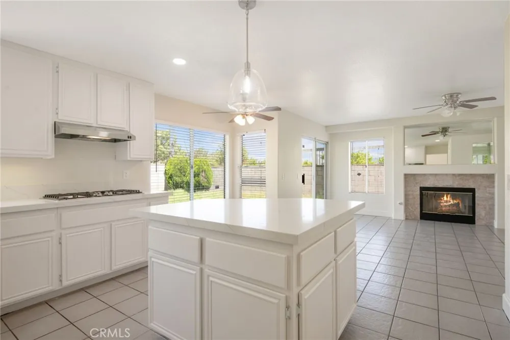20516 Marcus Riverside, CA 92508