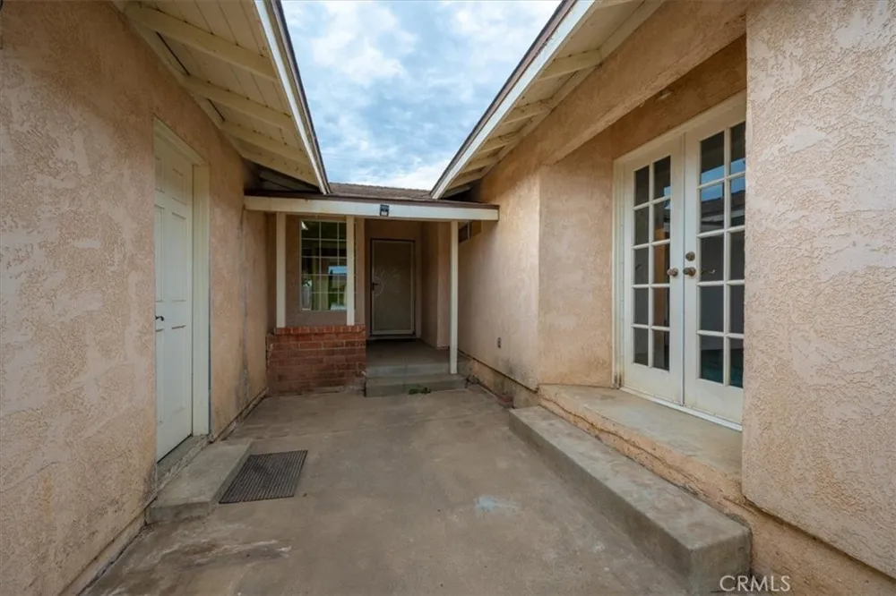 2017 Sandalwood Santa Maria, CA 93455