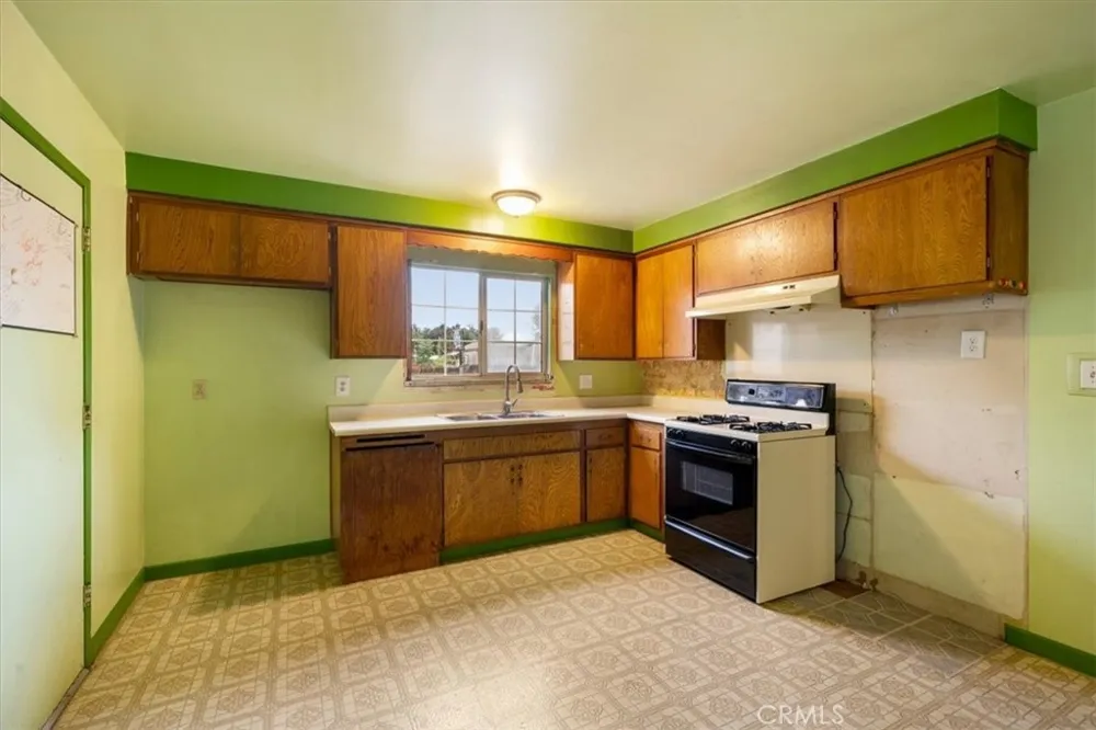 2017 Sandalwood Santa Maria, CA 93455
