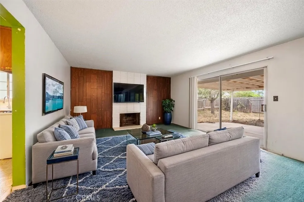 2017 Sandalwood Santa Maria, CA 93455