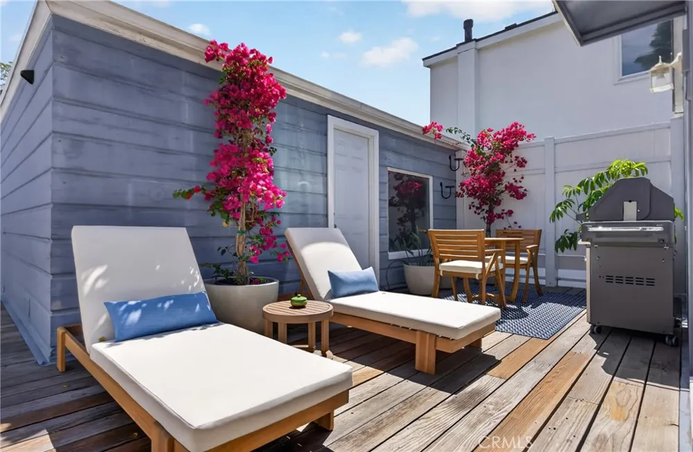 2955 Terry Laguna Beach, CA 92651