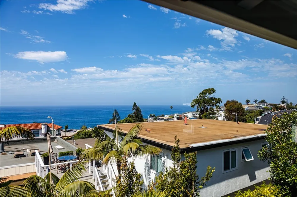2955 Terry Laguna Beach, CA 92651