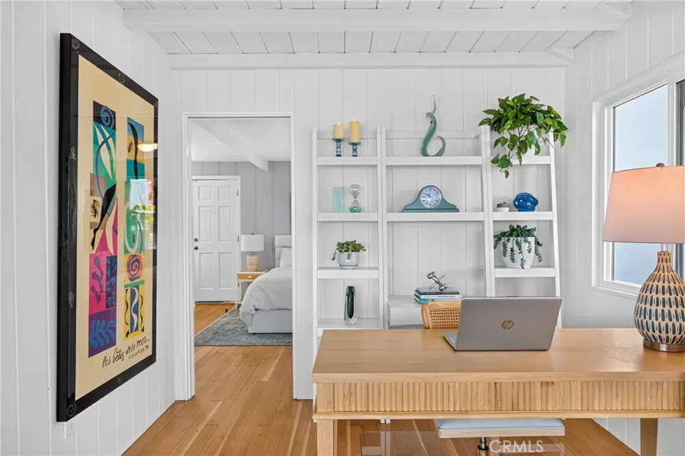 2955 Terry Laguna Beach, CA 92651