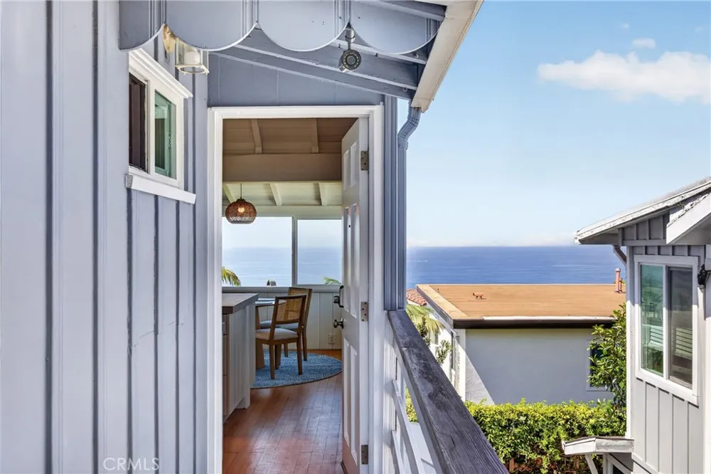2955 Terry Laguna Beach, CA 92651