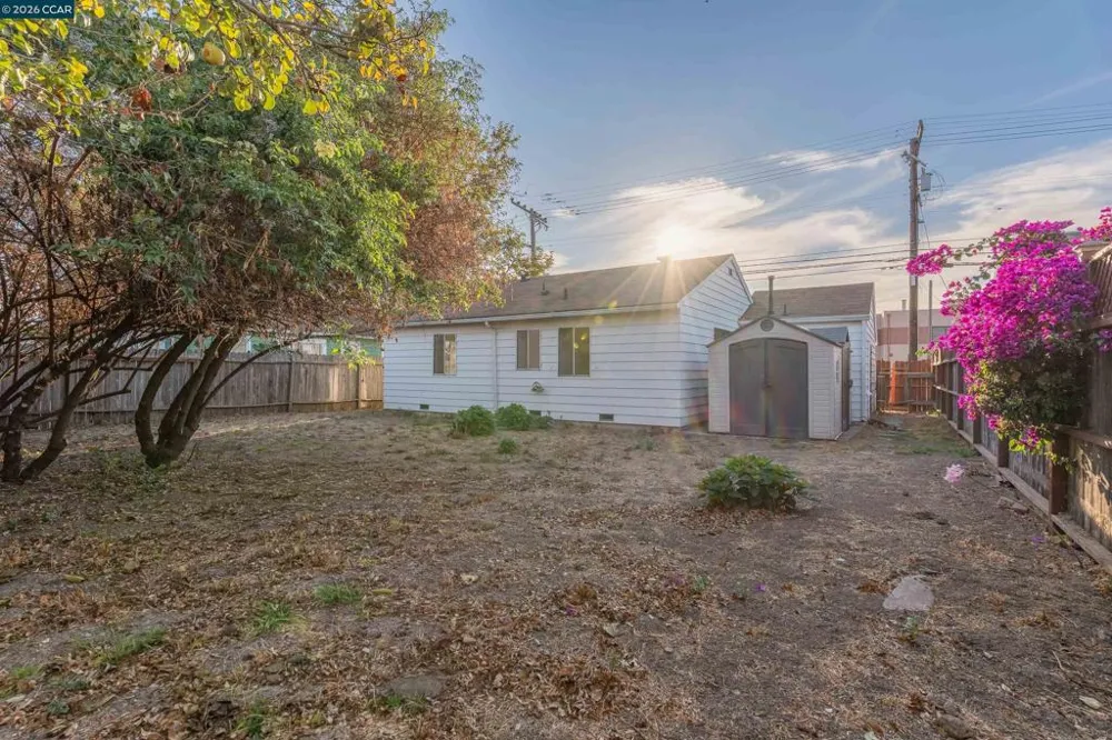 2114 Rumrill Blvd San Pablo, CA 94806