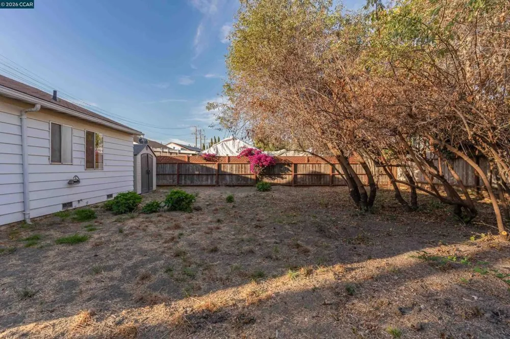 2114 Rumrill Blvd San Pablo, CA 94806