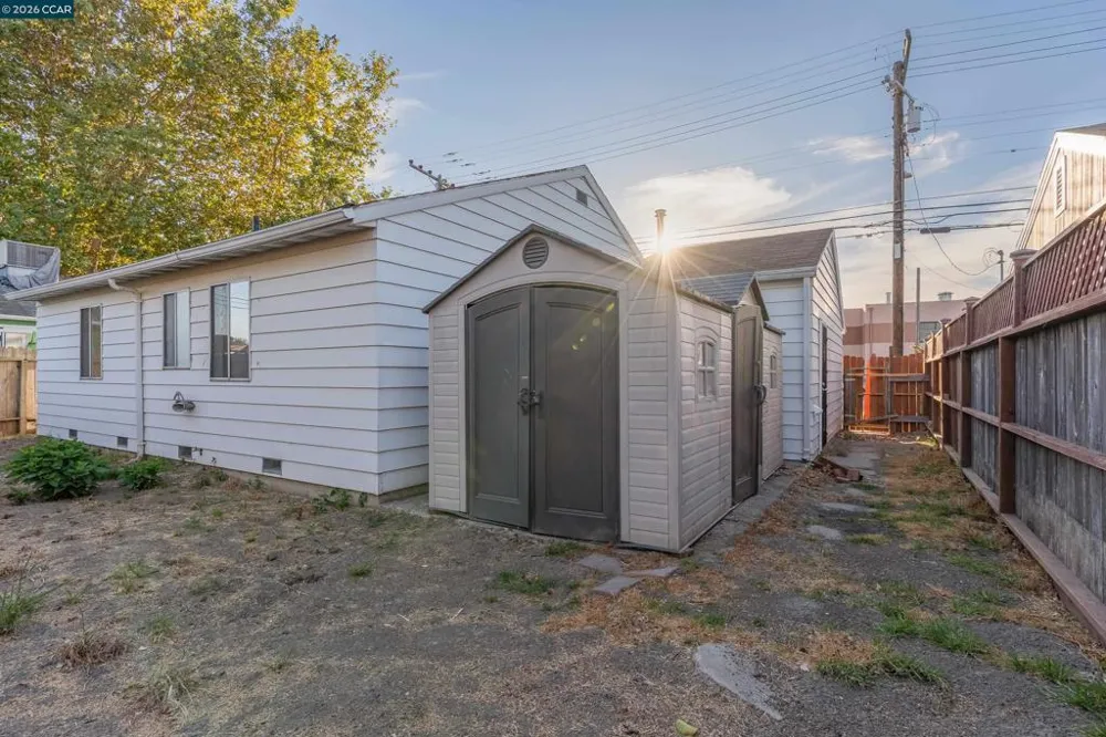 2114 Rumrill Blvd San Pablo, CA 94806