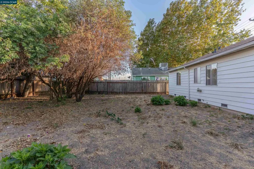 2114 Rumrill Blvd San Pablo, CA 94806