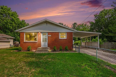 223 Marcus Street SW
