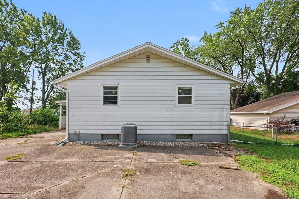223 Marcus Street SW Grand Rapids, MI 49548