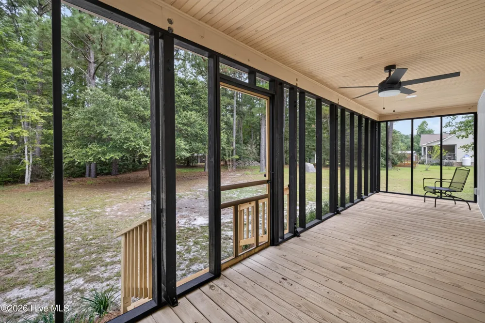 21 Oyster Point Lane Hampstead, NC 28443