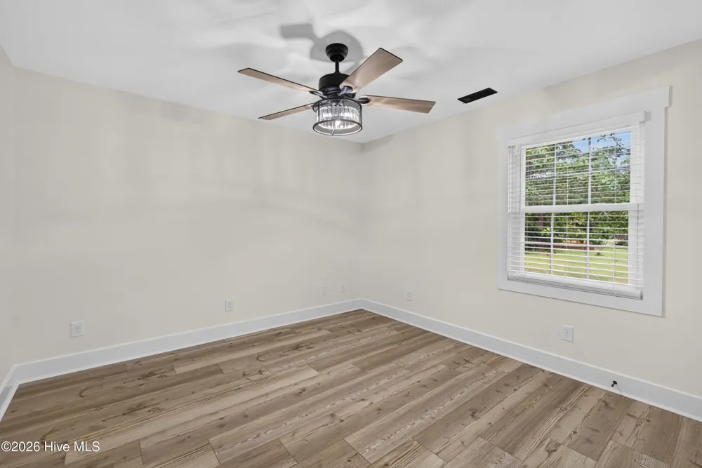 21 Oyster Point Lane Hampstead, NC 28443