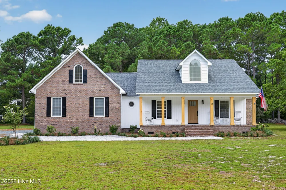 21 Oyster Point Lane Hampstead, NC 28443