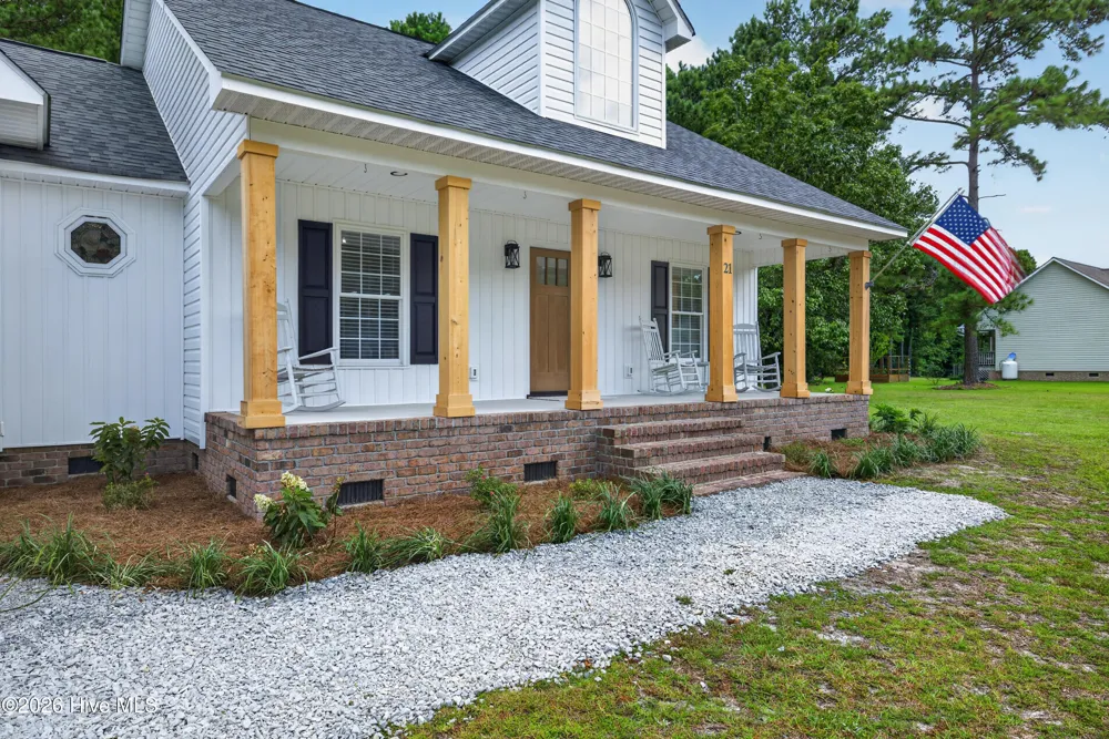 21 Oyster Point Lane Hampstead, NC 28443
