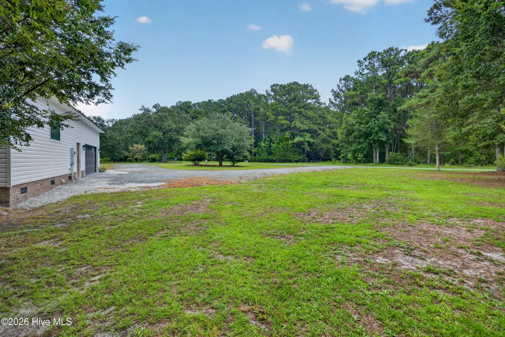 21 Oyster Point Lane Hampstead, NC 28443