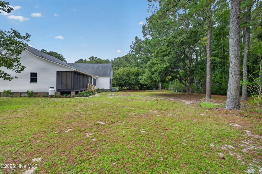 21 Oyster Point Lane Hampstead, NC 28443