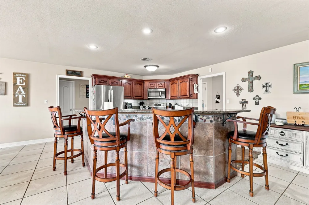 16674 Shebester Madill, OK 73446