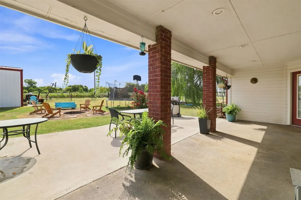 16674 Shebester Madill, OK 73446