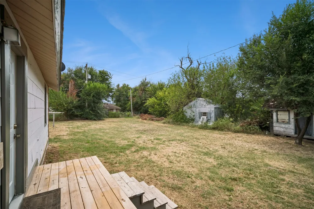 1335 E Maple St Cushing, OK 74023