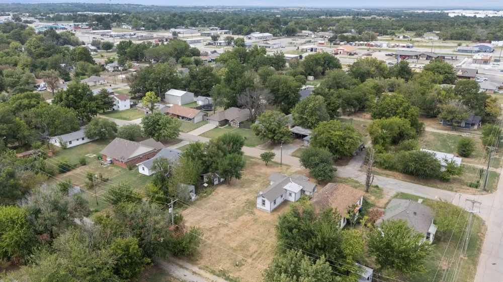 1335 E Maple St Cushing, OK 74023