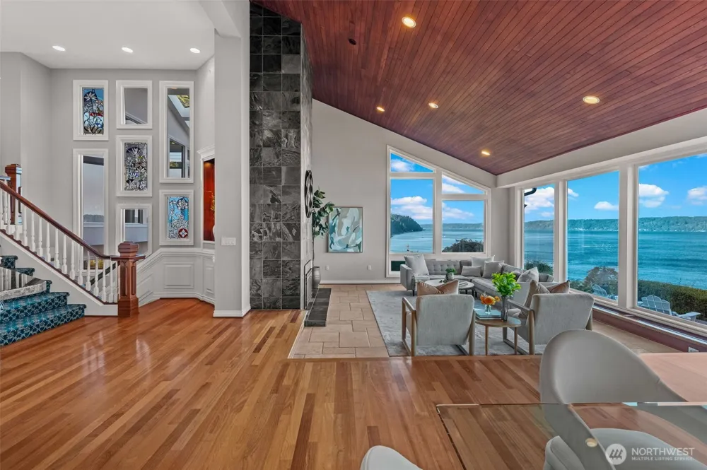 6803 Cascade Avenue Gig Harbor, WA 98335