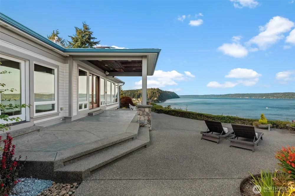 6803 Cascade Avenue Gig Harbor, WA 98335