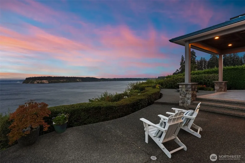6803 Cascade Avenue Gig Harbor, WA 98335
