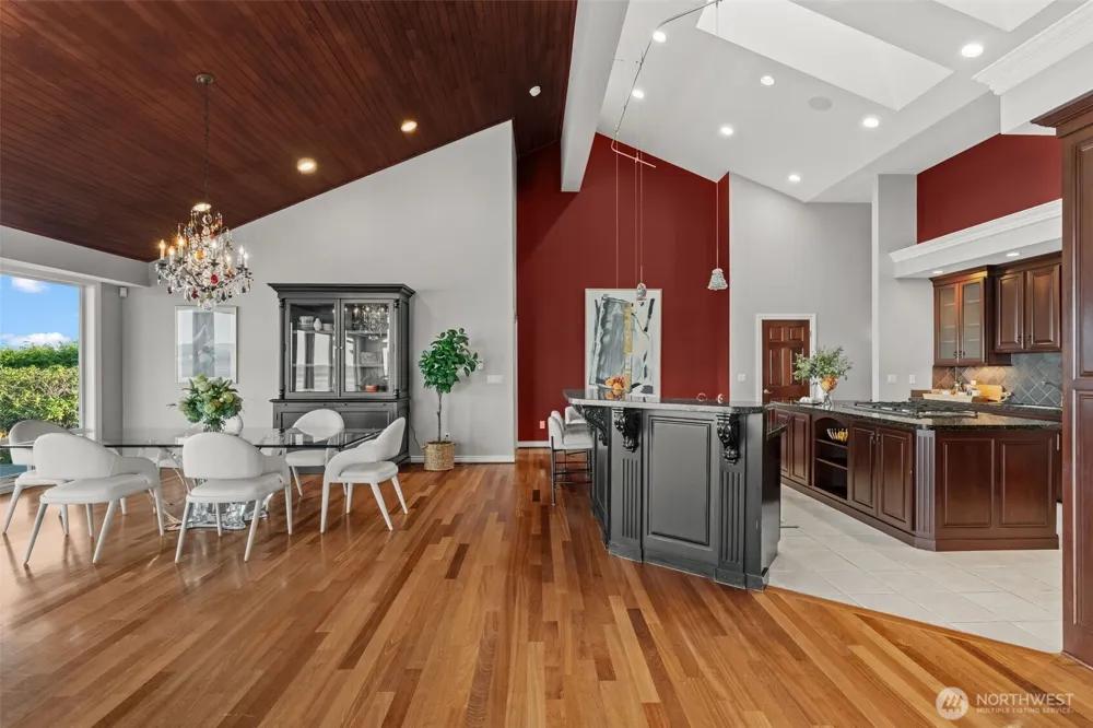 6803 Cascade Avenue Gig Harbor, WA 98335