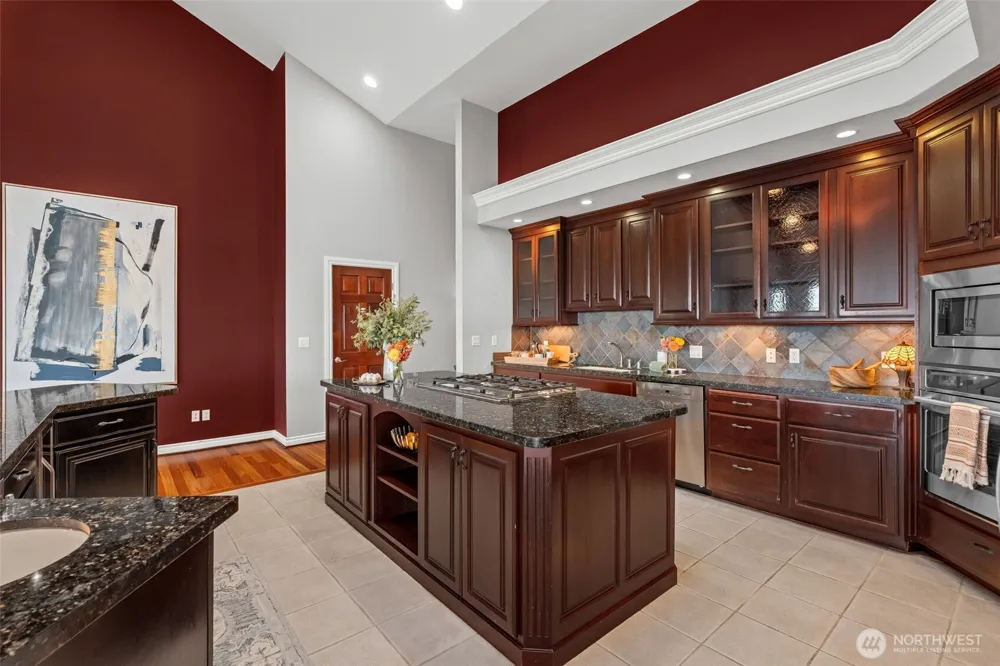 6803 Cascade Avenue Gig Harbor, WA 98335