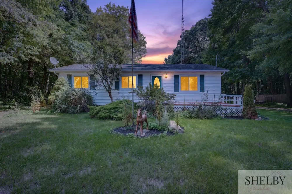 14200 Sparta Avenue Tyrone Township, MI 49330