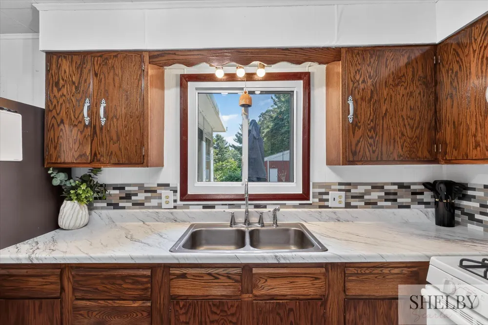 14200 Sparta Avenue Tyrone Township, MI 49330