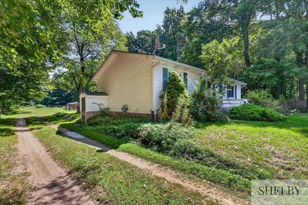14200 Sparta Avenue Tyrone Township, MI 49330