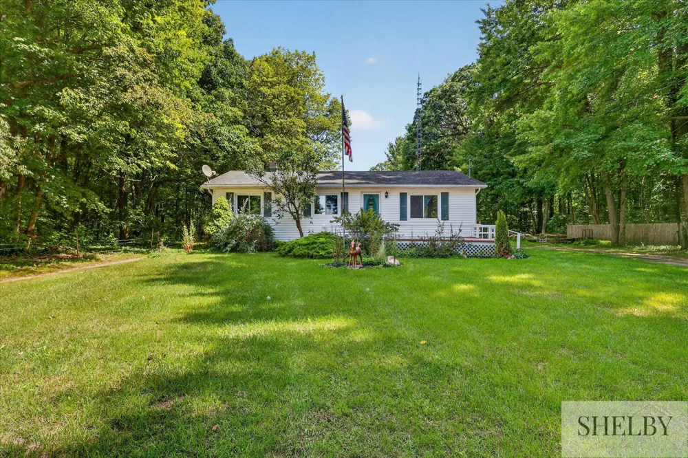 14200 Sparta Avenue Tyrone Township, MI 49330