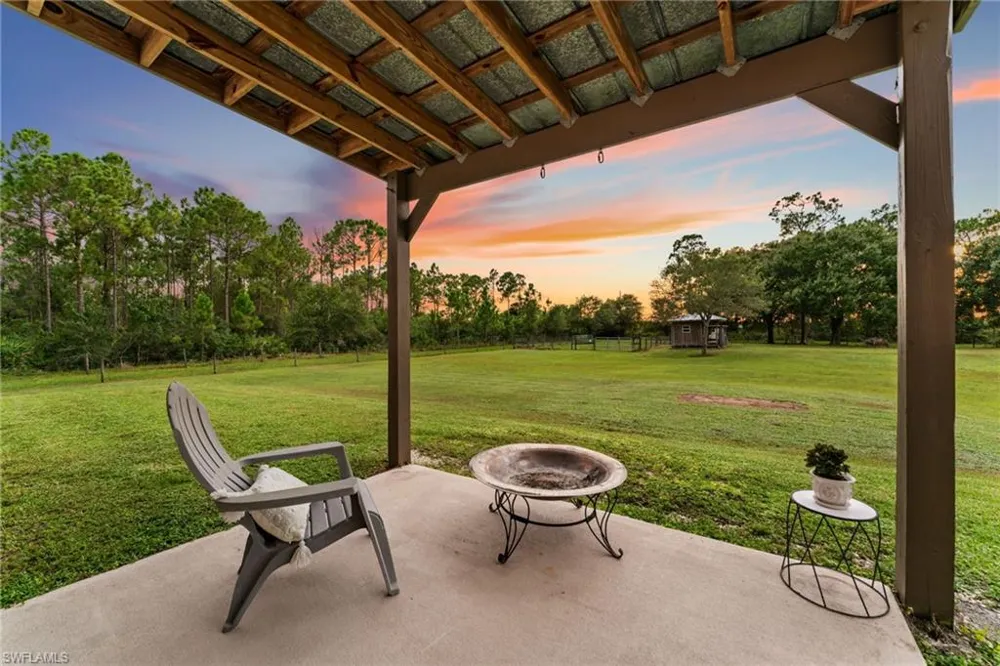 99 Trader Road Labelle, FL 33935