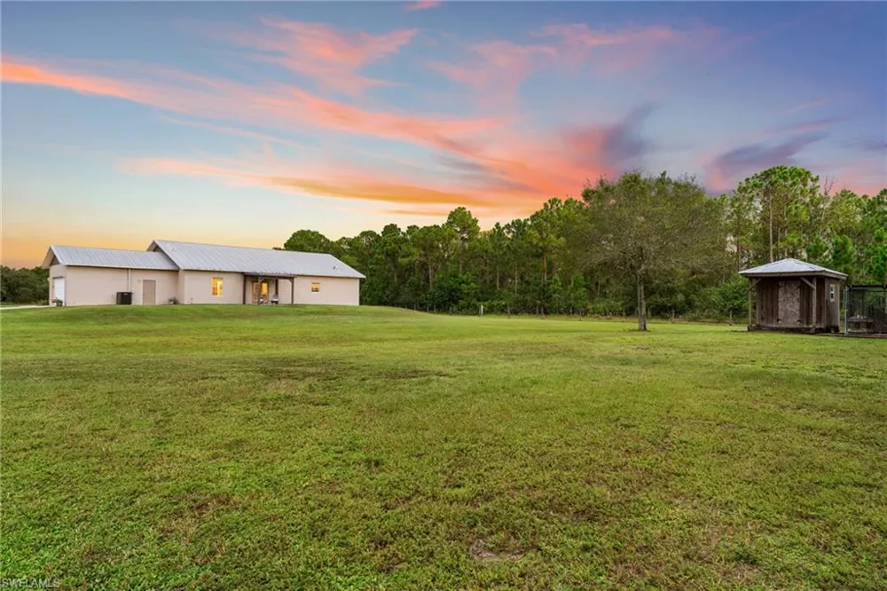 99 Trader Road Labelle, FL 33935