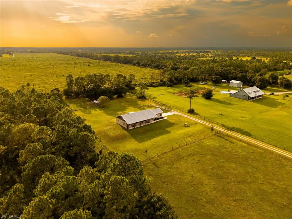 99 Trader Road Labelle, FL 33935