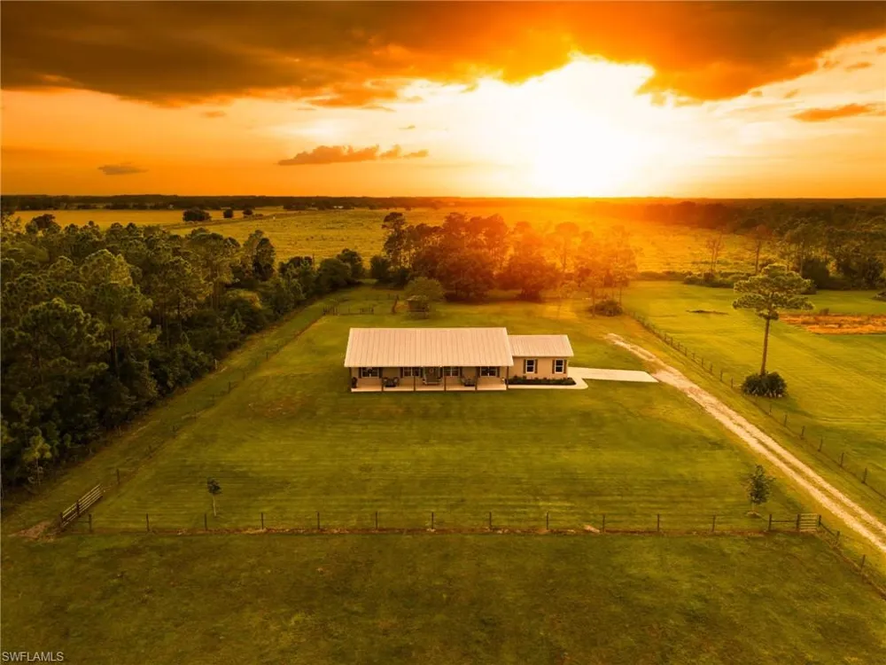 99 Trader Road Labelle, FL 33935