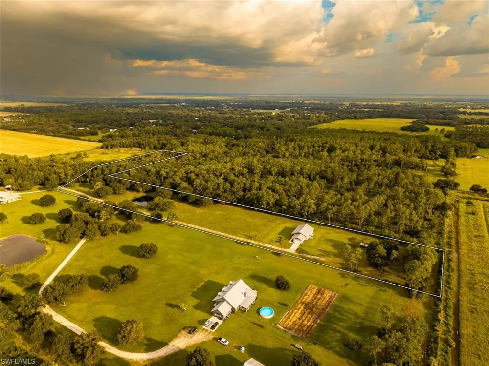 99 Trader Road Labelle, FL 33935