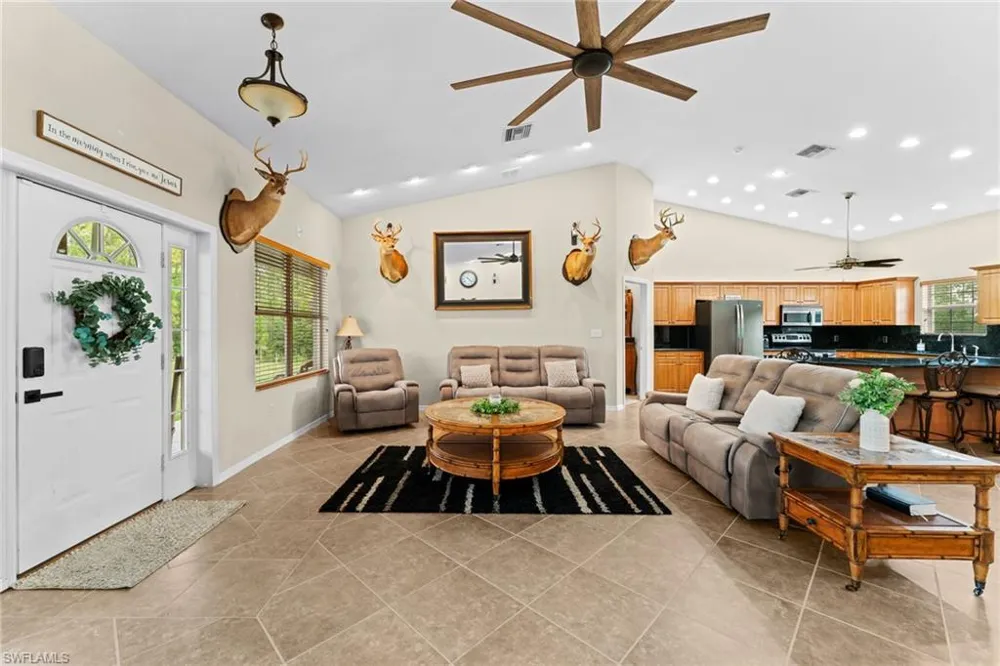 99 Trader Road Labelle, FL 33935