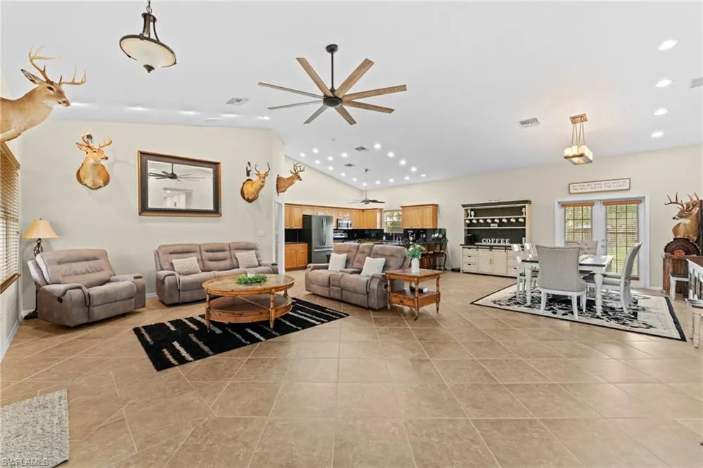 99 Trader Road Labelle, FL 33935