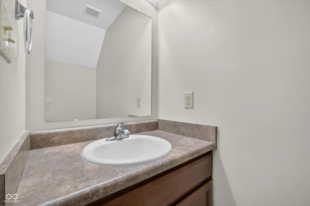 793 Crystal Drive Fortville, IN 46040