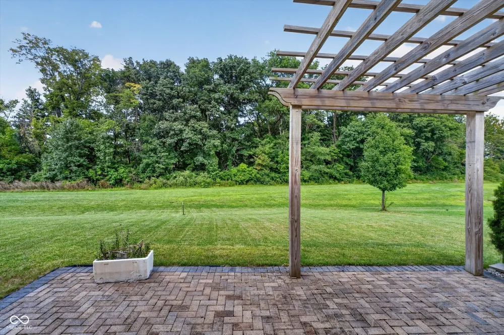 793 Crystal Drive Fortville, IN 46040