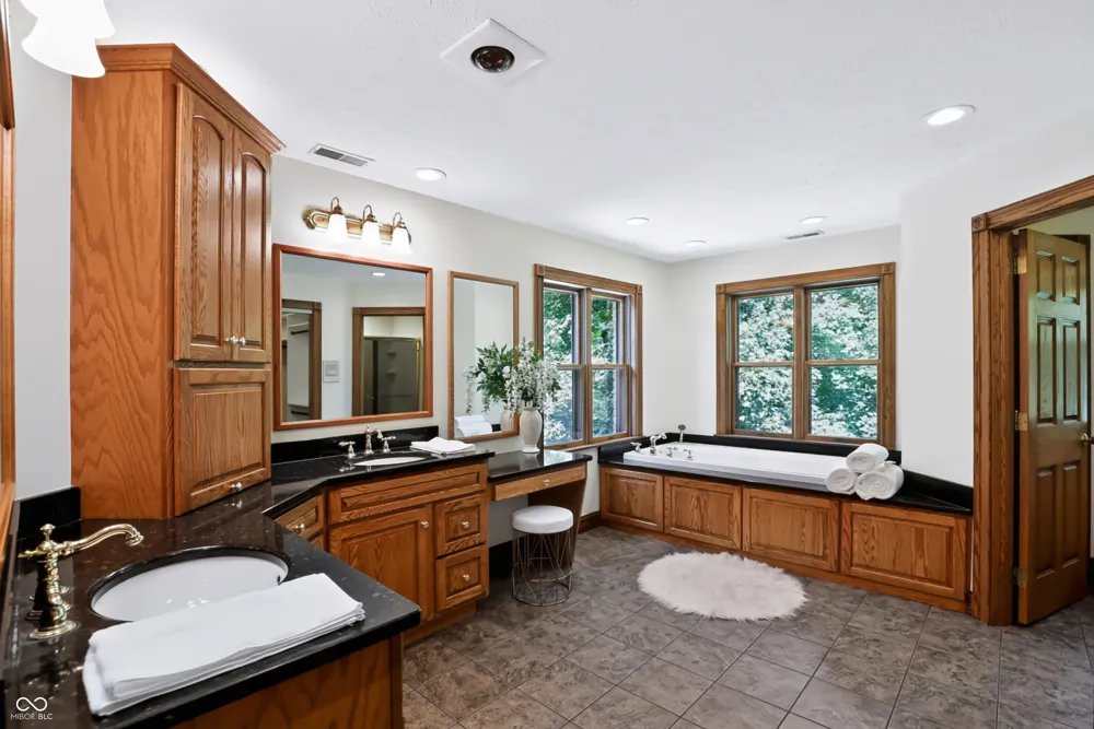 11353 Geist Bay Court Fishers, IN 46040