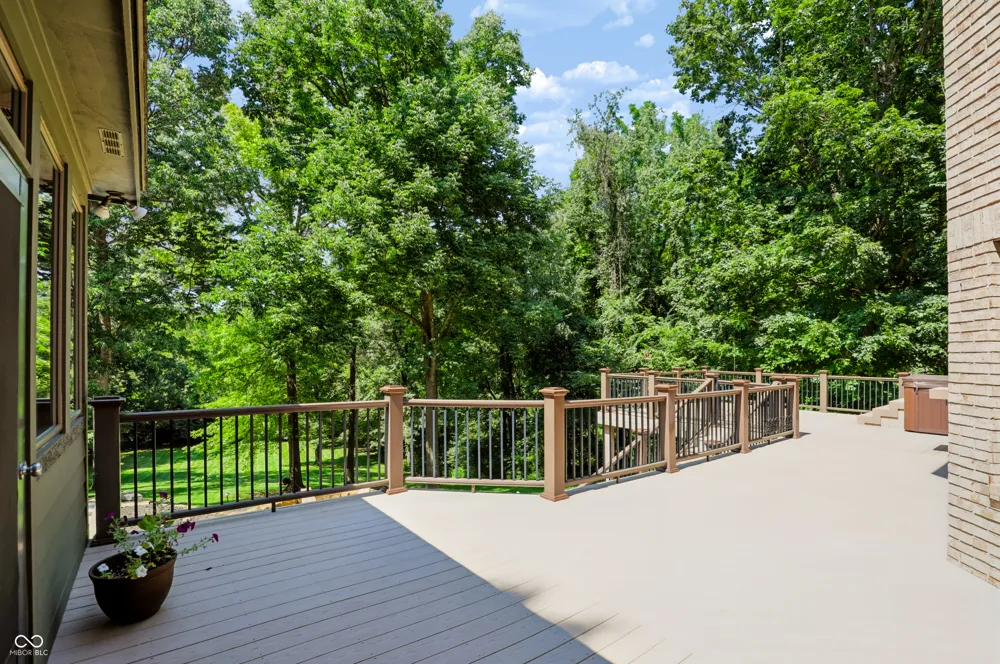 11353 Geist Bay Court Fishers, IN 46040