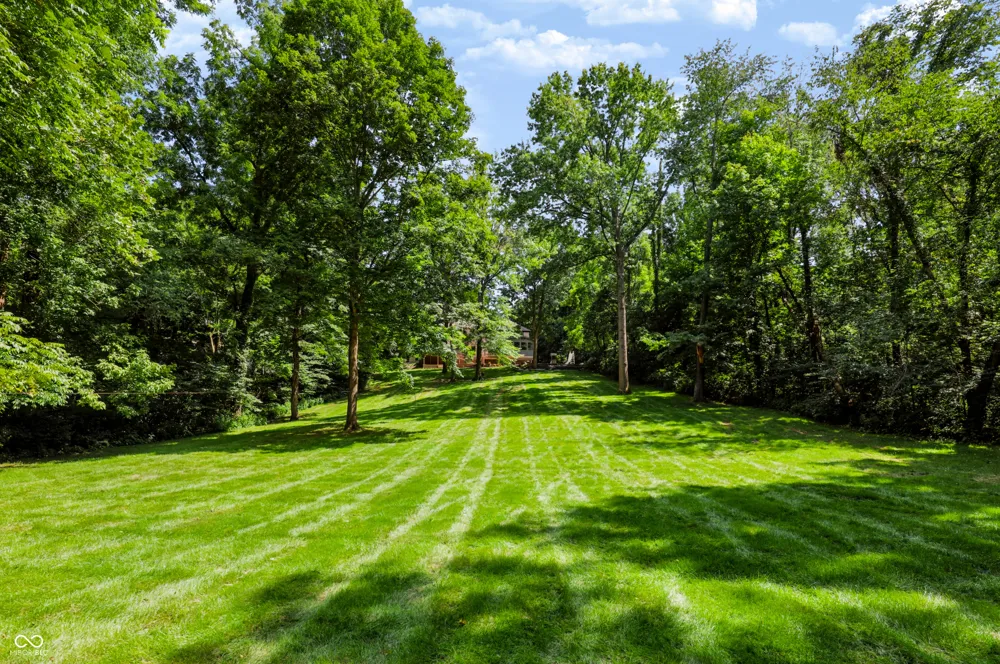 11353 Geist Bay Court Fishers, IN 46040